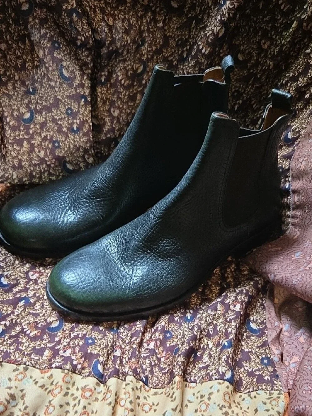 Men's Black Leather Chelsea Boots